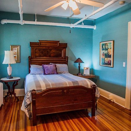 ヘンダーソンビル The Henderson Bed & Breakfast エクステリア 写真