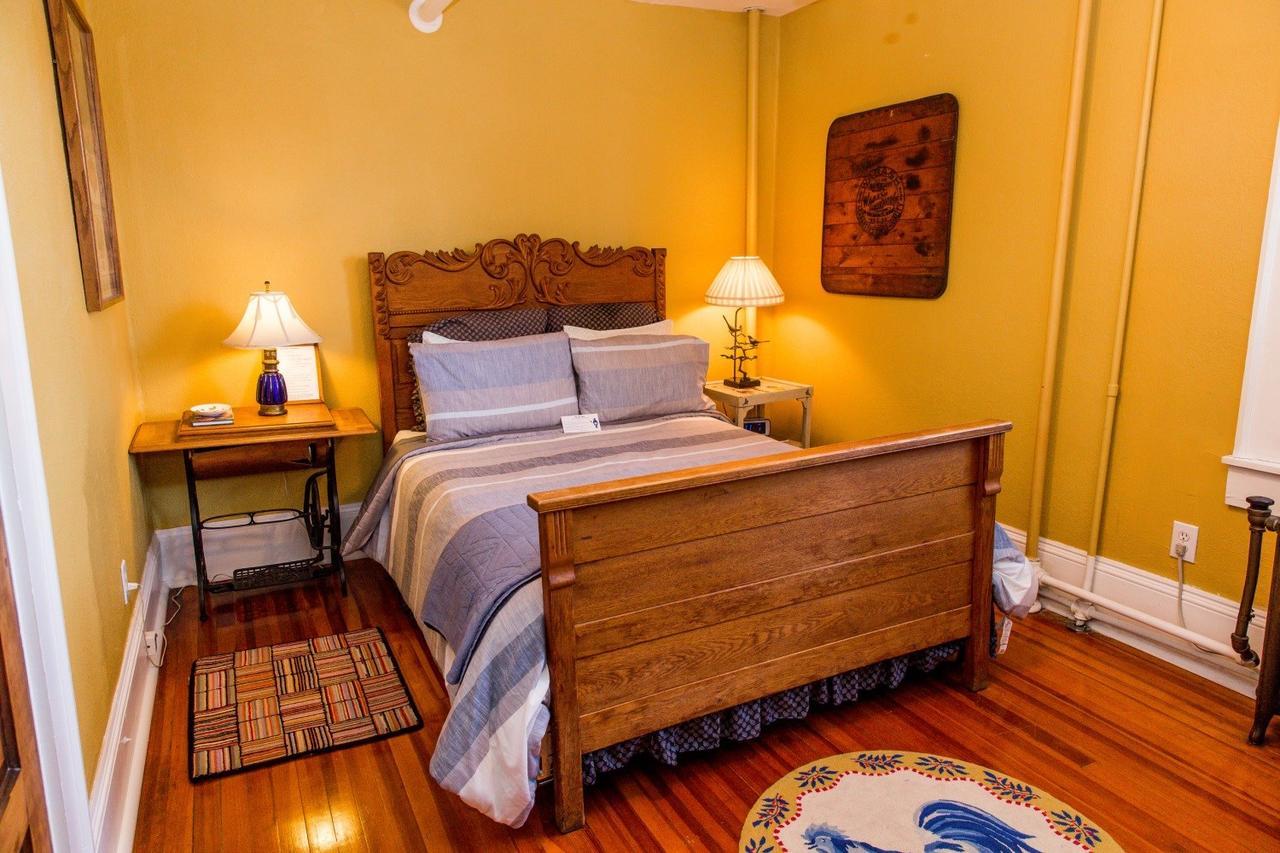 ヘンダーソンビル The Henderson Bed & Breakfast エクステリア 写真