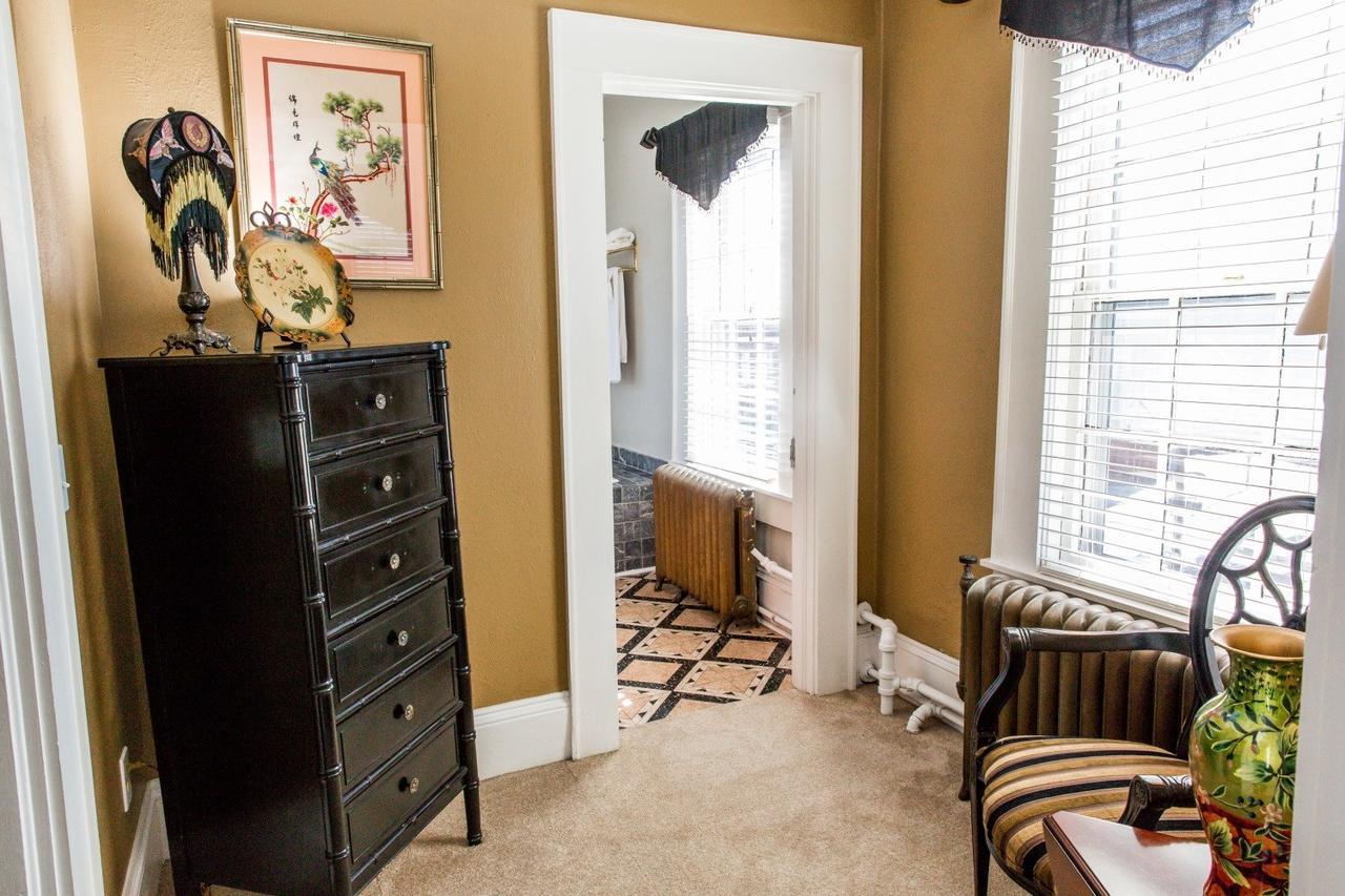 ヘンダーソンビル The Henderson Bed & Breakfast エクステリア 写真