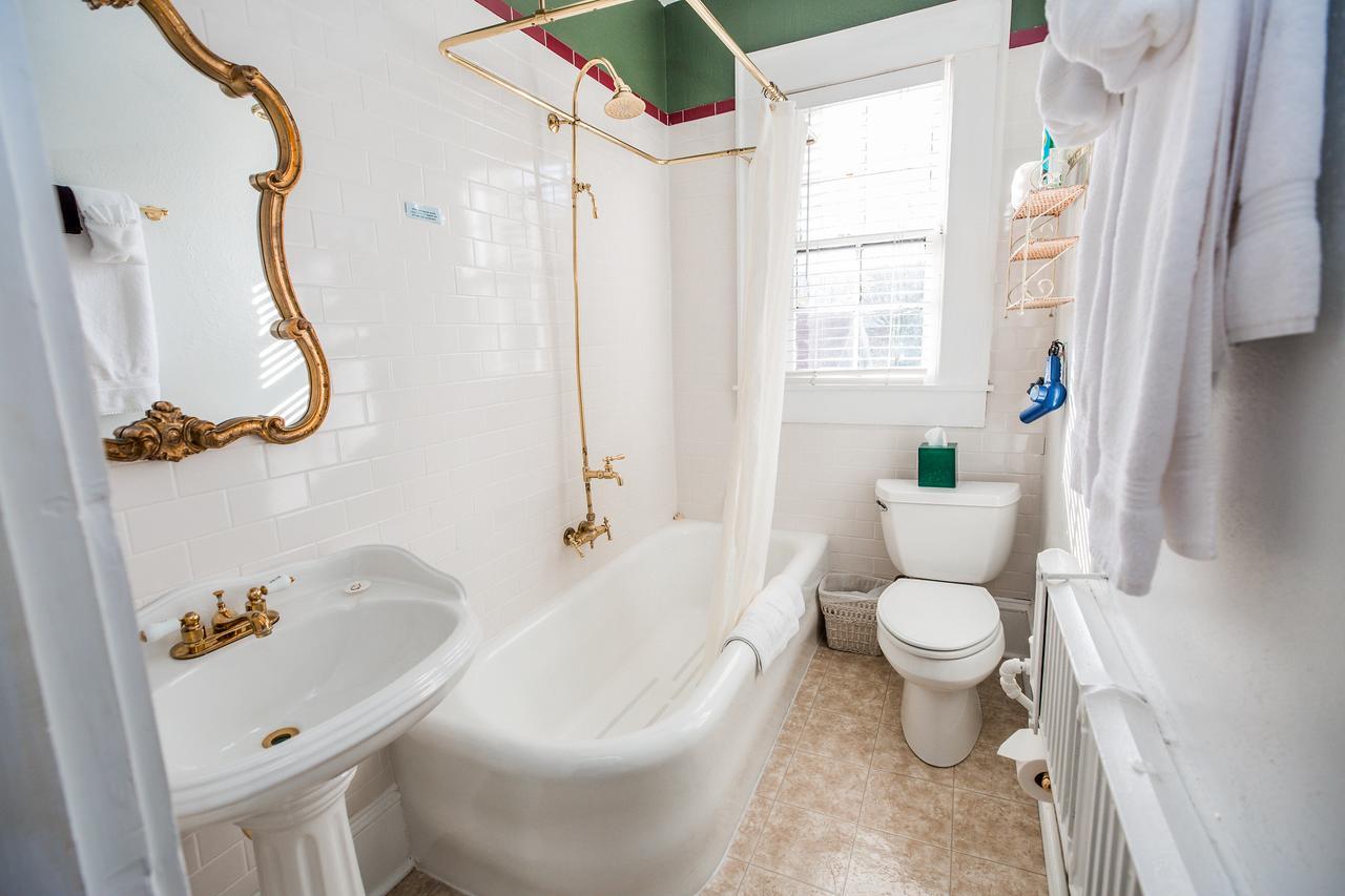 ヘンダーソンビル The Henderson Bed & Breakfast エクステリア 写真