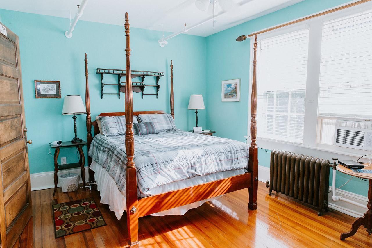ヘンダーソンビル The Henderson Bed & Breakfast エクステリア 写真